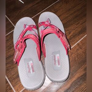 Skechers Outdoor Lifestyle Reggae Burgundy Pink Strappy Hiking Sandals Size 10